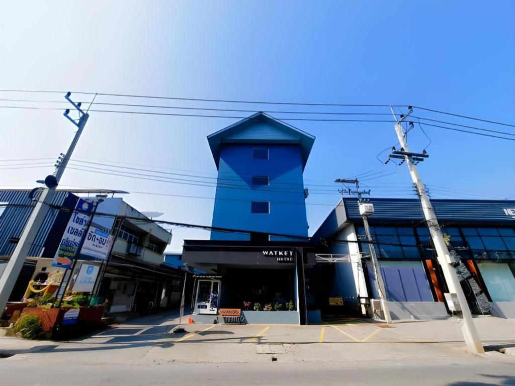 Watket Hotel チエンマイ エクステリア 写真